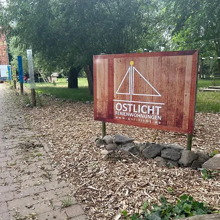 Ostlicht Camper Im Waldchen Campingplads *